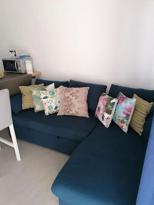 Quiet & Bright Apartment With Private Garden Μασπαλόμας